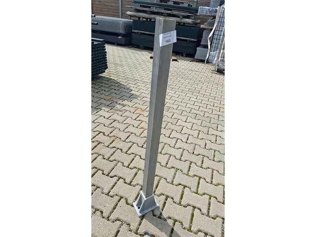 10 kunststof paal 110cm met voet - afbeelding 2 van  3