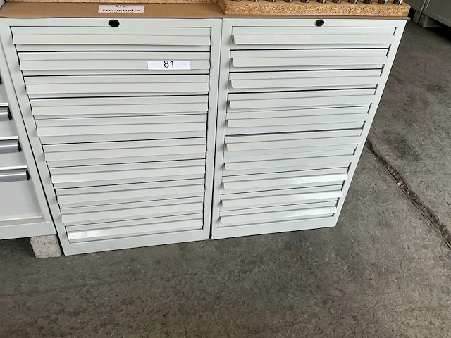 10-laden materiaalkast (2x) - afbeelding 1 van  6