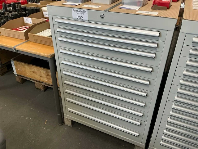 10-laden materiaalkast - afbeelding 2 van  5