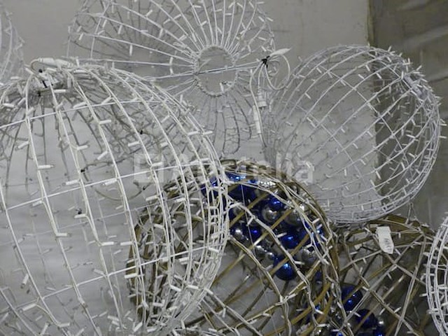 10 lichtdecoraties (hangende bollen) - afbeelding 5 van  10