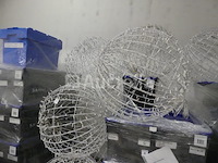 10 lichtdecoraties (hangende bollen) - afbeelding 7 van  10