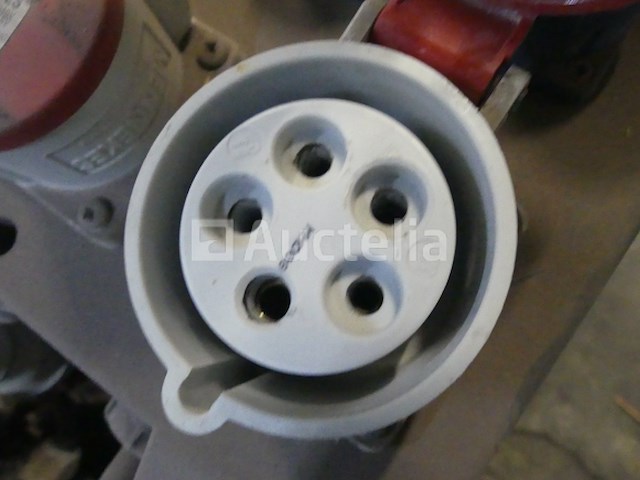 10 mennekes bouwkapellen - afbeelding 7 van  10