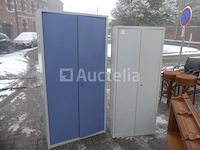 10 metalen kasten 2 deuren - afbeelding 2 van  2
