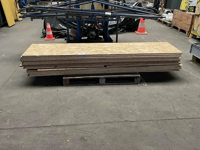 10 osb platen en rest - afbeelding 1 van  5
