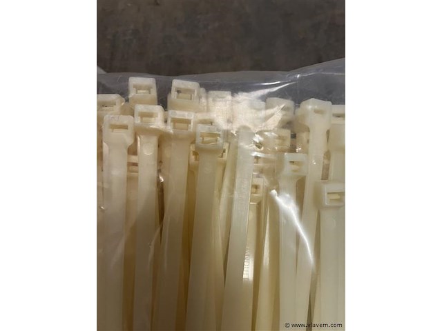 10 pakken a 100 stuks panduit kabelbinders - afbeelding 4 van  4