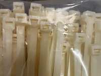10 pakken a 100 stuks panduit kabelbinders - afbeelding 4 van  4