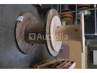 10 pallets en 2 drums - afbeelding 2 van  4