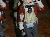 10 porselijnen figuren - afbeelding 3 van  4