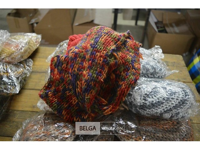10 setjes muts en sjaal - afbeelding 3 van  4
