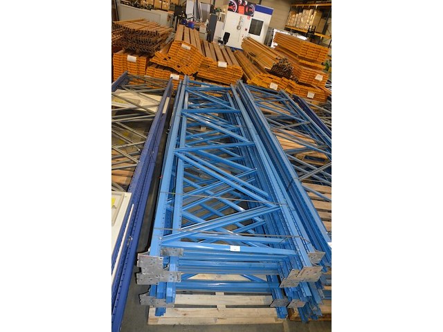 10 staandeers blauw afm. 6m hoogte en 1,10m breedte stow - afbeelding 3 van  7