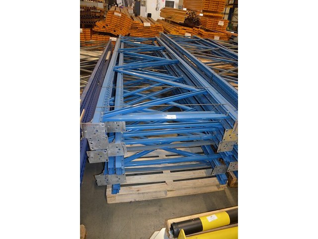 10 staanders blauw afm. 6m hoogte en 1,10m breedte stow - afbeelding 2 van  7