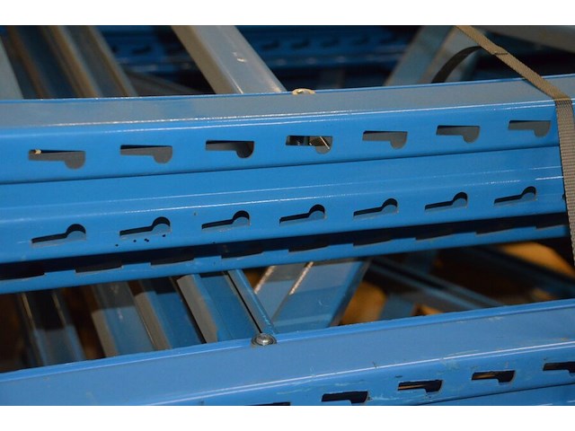 10 staanders blauw afm. 6m hoogte en 1,10m breedte stow - afbeelding 7 van  7