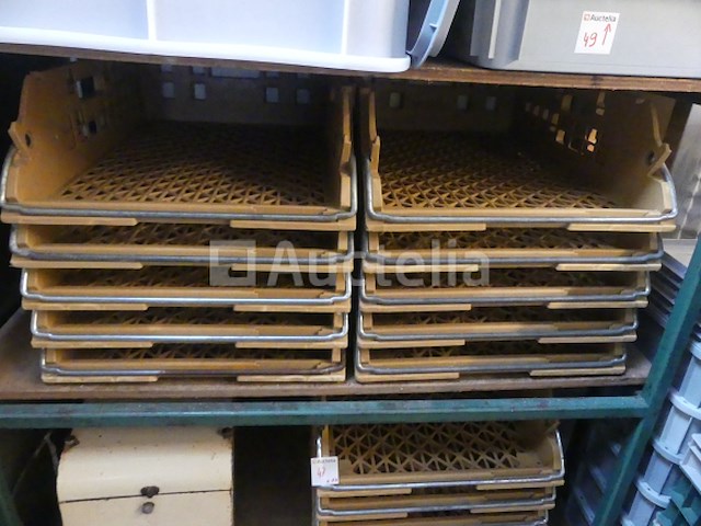 10 stapelbare broodbakjes 70x50 cm - afbeelding 1 van  6