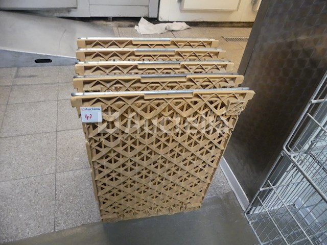 10 stapelbare broodbakjes 70x50 cm - afbeelding 3 van  6