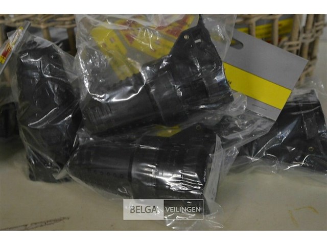 10 stekker contra en klep - afbeelding 2 van  2