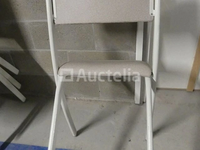 10 stoelen - afbeelding 5 van  6
