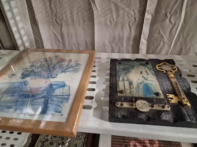 10-tal kaders met kunstwerken - afbeelding 3 van  11