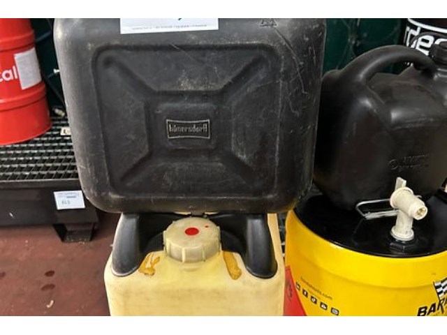 10 vaten/bidons - afbeelding 2 van  4