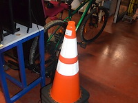 10 verkeerskegels - afbeelding 2 van  4