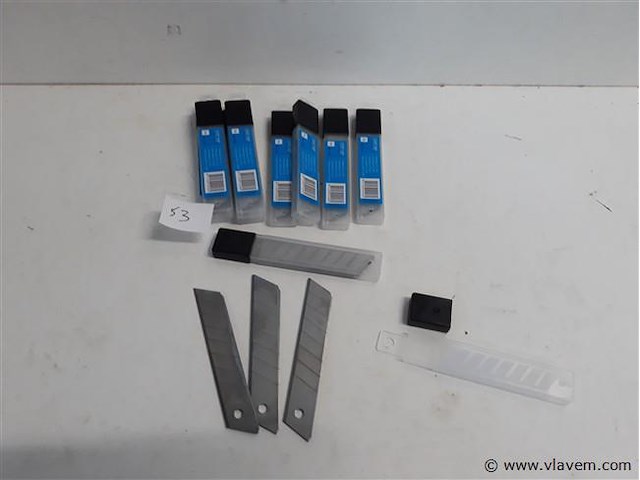 10 x afbreek vervangmesjes 18 mm 10 stuks - afbeelding 1 van  2