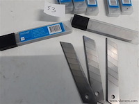 10 x afbreek vervangmesjes 18 mm 10 stuks - afbeelding 2 van  2