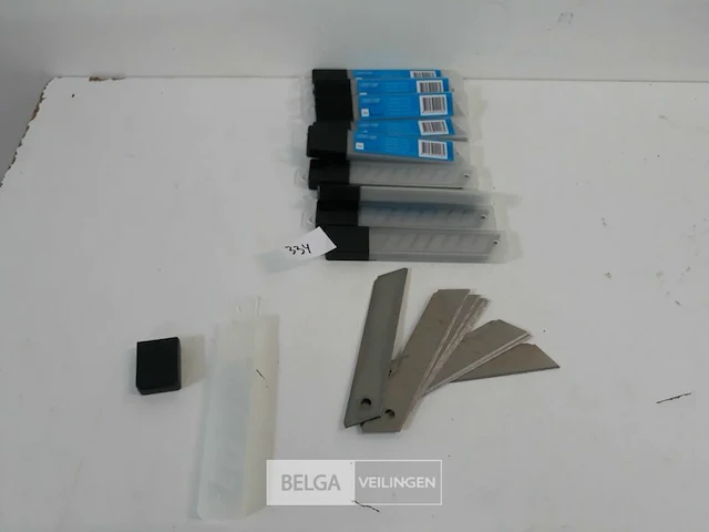 10 x afbreek vervangmesjes 18 mm 10 stuks - afbeelding 2 van  3