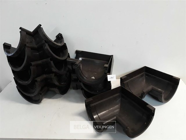 10 x binnenhoek 125mm bruin pvc regenafvoer - afbeelding 2 van  3