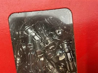 10 x dozen kozijnschroeven; metalen pluggen - afbeelding 4 van  8