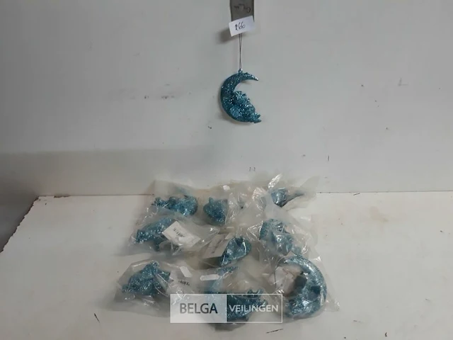 10 x hangdeco engel op maan licht blauw 8 cm - afbeelding 2 van  3