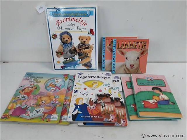 10 x kleuter kijk en leesboekjes 5 assorti - afbeelding 1 van  2