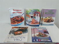 10 x kookboek 5 verschillende - afbeelding 1 van  2