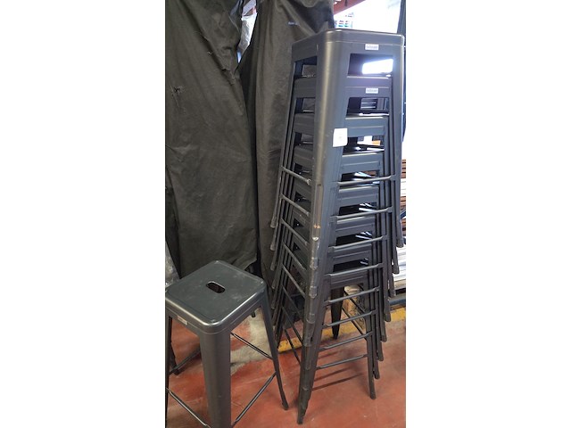 10 x metalen stoel - afbeelding 1 van  2