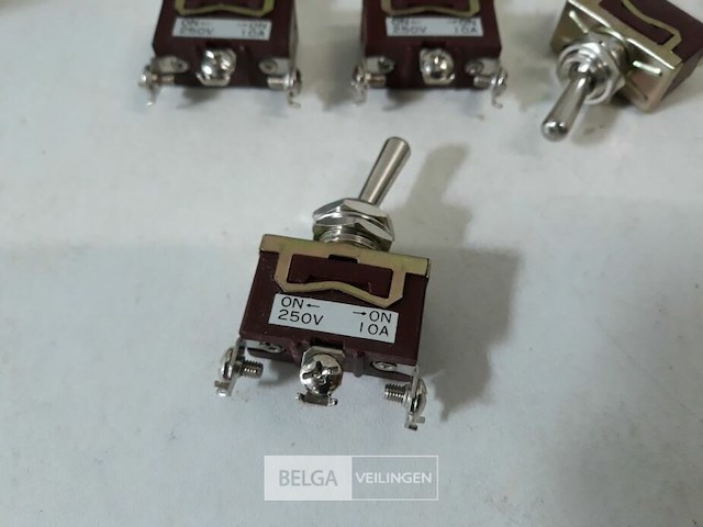10 x schakelaar on-on 220v 10a - afbeelding 3 van  3