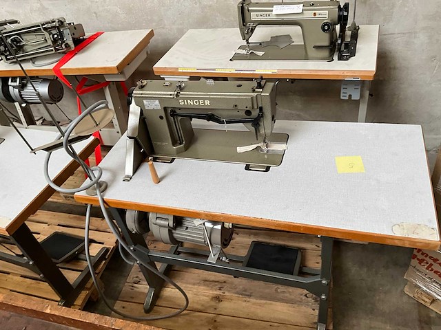 10 x singer naaimachines (werkend) - afbeelding 8 van  15