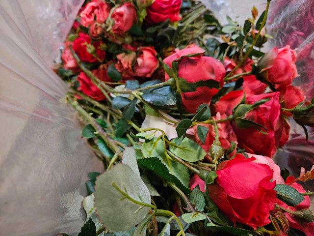 100+ artificiële rozen bloemen - afbeelding 6 van  7