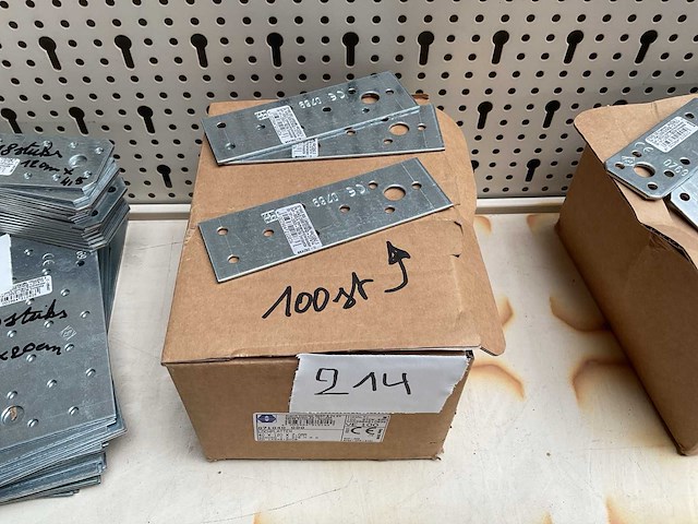 100 bevestiging platen - afbeelding 1 van  3