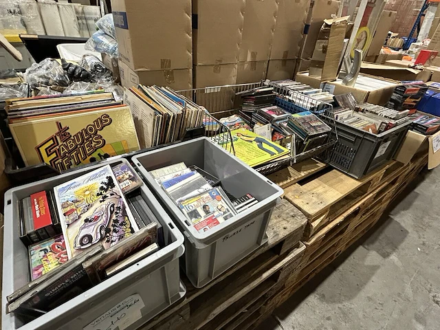 100 cd's/dvd's, platen - afbeelding 1 van  6