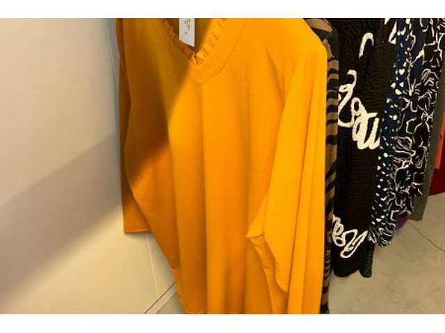 100 dames blouses, rokken, truien - afbeelding 4 van  5