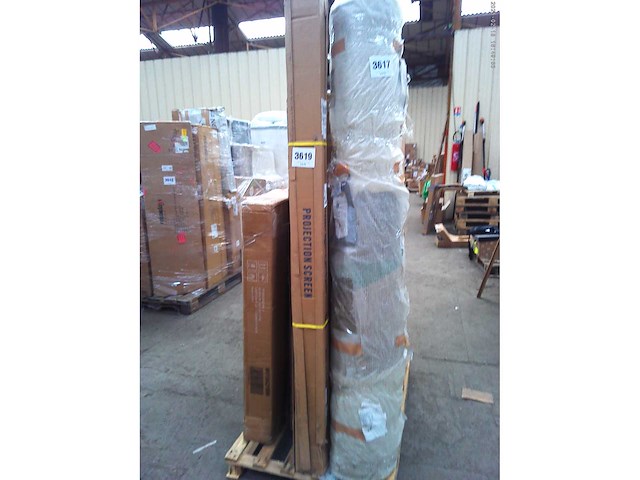 100" draagbaar projectorscherm - voor buiten- en binnengebruik - 16:9 geweven projector - afbeelding 2 van  8