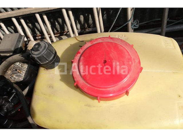 100 liter spuit op hardi-trolley - afbeelding 1 van  10
