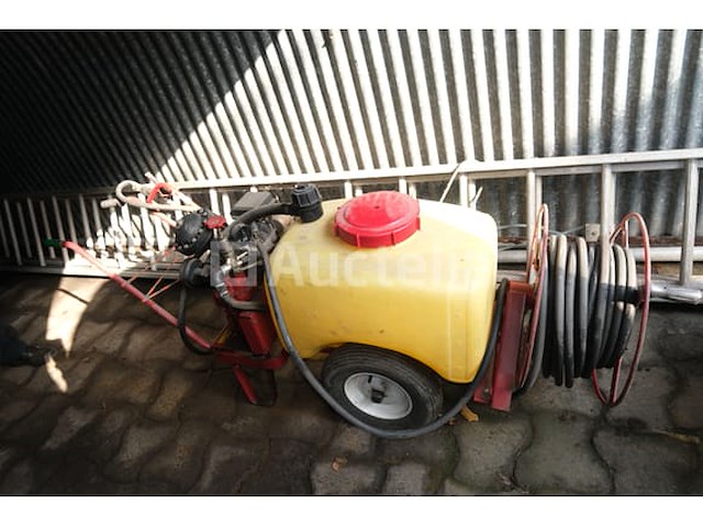100 liter spuit op hardi-trolley - afbeelding 8 van  10