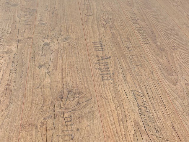 100 m2 laminaat plank - 1380 x 193 x 8 mm - afbeelding 1 van  3