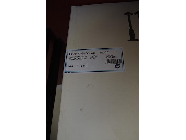 100 pvc champagneglaasjes - afbeelding 2 van  2