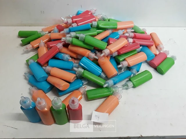 100 x glitterverf mix kleuren voor op textiel - afbeelding 2 van  3