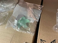 1000 kapstokken en koperen plaatjes - afbeelding 2 van  6