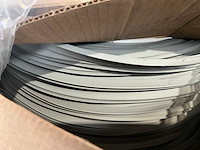 1000 lopende meter epdm glasrubber grijs (kp1010) - afbeelding 1 van  7