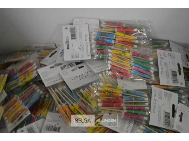 ±100pakjes vlag tandensokers en ±60 pakjes parasol deco - afbeelding 2 van  4