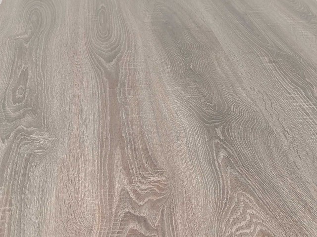 101 m2 laminaat plank - 1383 x 193 x 8 mm - afbeelding 1 van  2