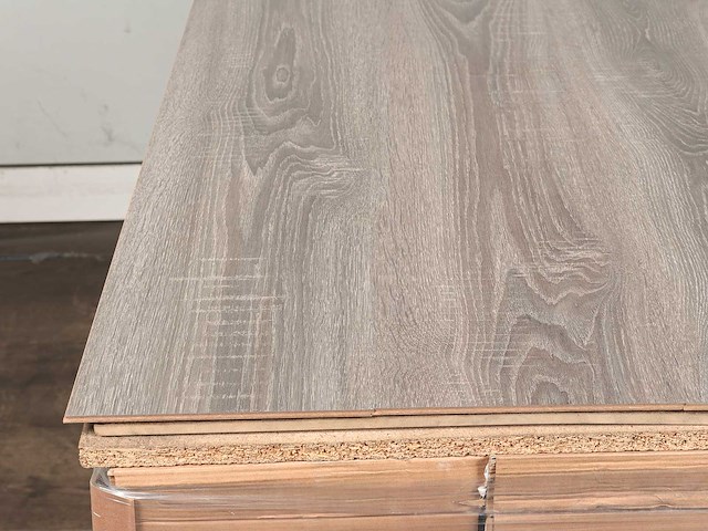 101 m2 laminaat plank - 1383 x 193 x 8 mm - afbeelding 2 van  2