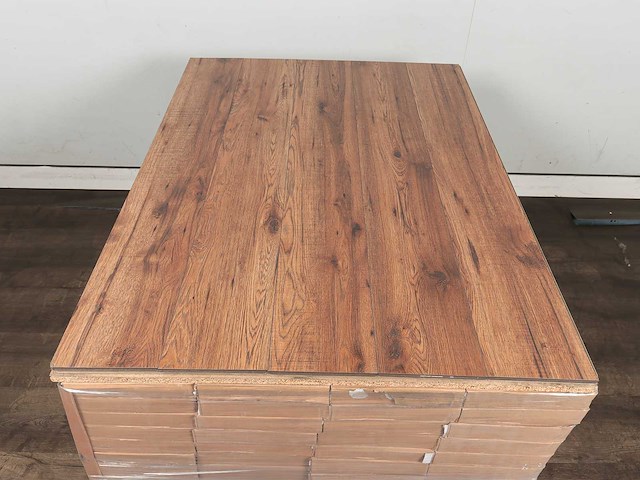 102 m2 laminaat plank - 1383 x 193 x 10 mm - afbeelding 3 van  3